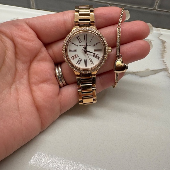 Michael Kors Rose Gold watch - Picture 3 of 4